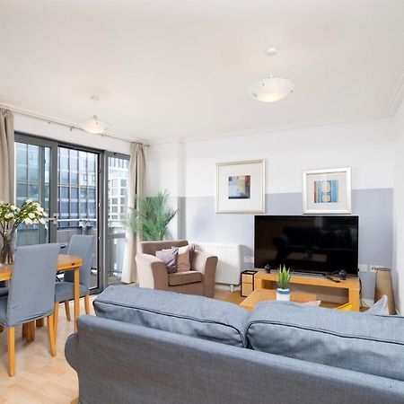 Cosy Flat Right Opp Tube Station Leilighet London Eksteriør bilde