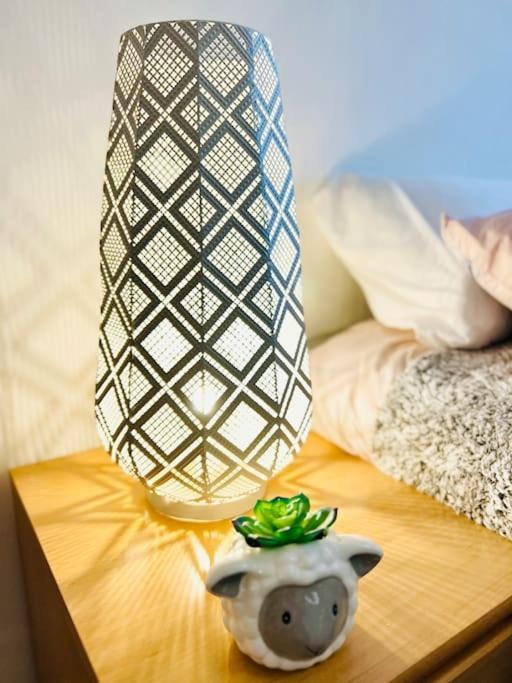 Cosy Flat Right Opp Tube Station Leilighet London Eksteriør bilde