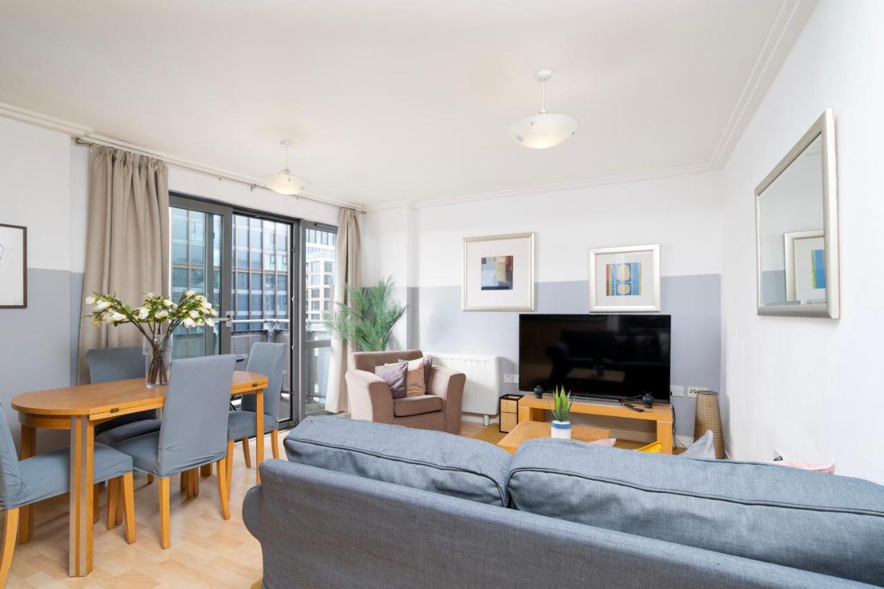 Cosy Flat Right Opp Tube Station Leilighet London Eksteriør bilde